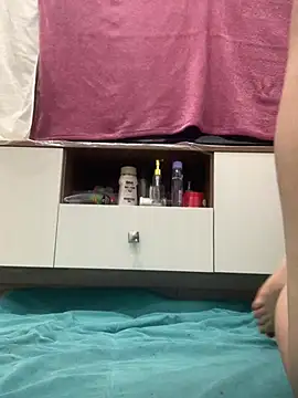 abyusif101099 online show from March 30, 2026, 7:31 am