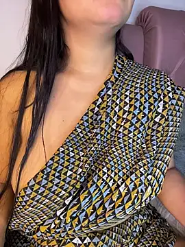 Snapshot of shara_queen1 chatting on June 28, 2026, 9:10 pm shara queen1 online show from June 28, 2026, 9:10 pm