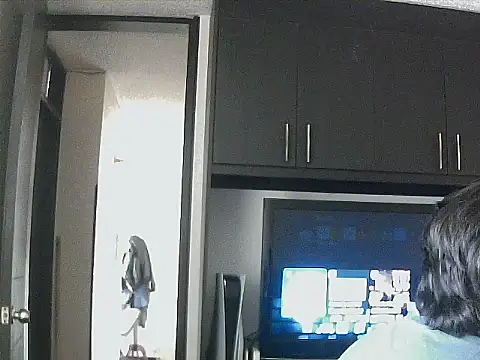 Snapshot of aixs93 chatting on October 7, 2025, 7:11 pm aixs93 online show from October 7, 2025, 7:11 pm