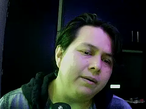 Snapshot of aixs93 chatting on October 8, 2025, 1:53 pm aixs93 online show from October 8, 2025, 1:53 pm