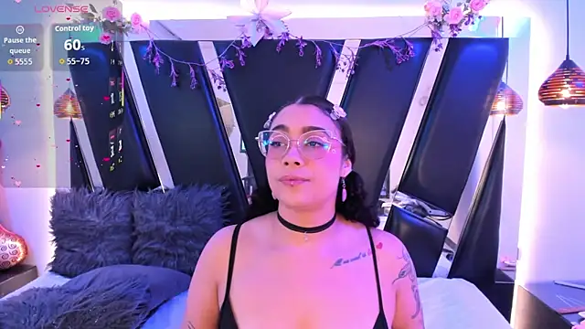 antonelllepiercee online show from February 21, 2026, 11:33 am