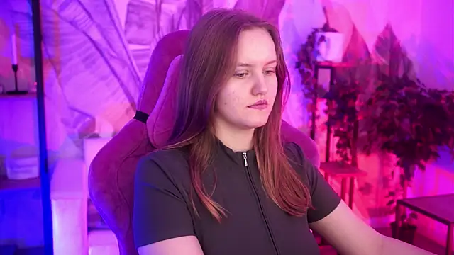 KellyPoter online show from October 19, 2025, 8:26 am