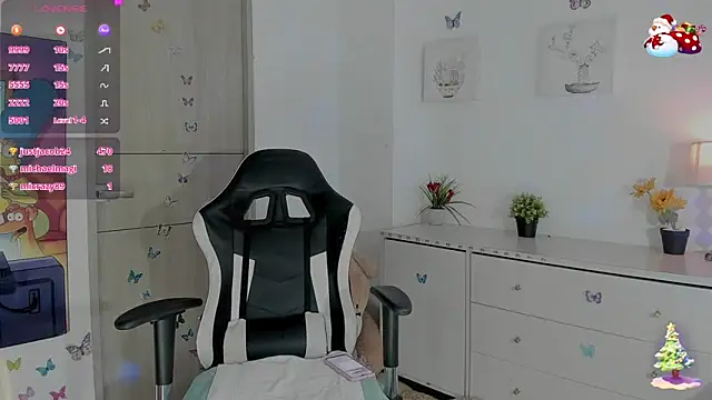 misscassidy  online show from December 16, 2024, 4:45 am