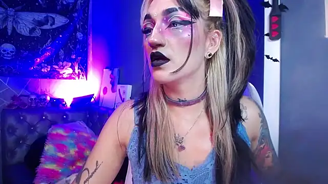 amelierouss online show from June 3, 2026, 4:26 am