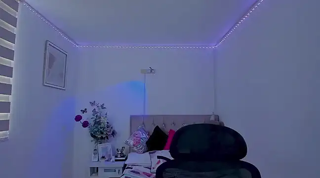 linda zaam83866 online show from March 19, 2025, 4:13 pm