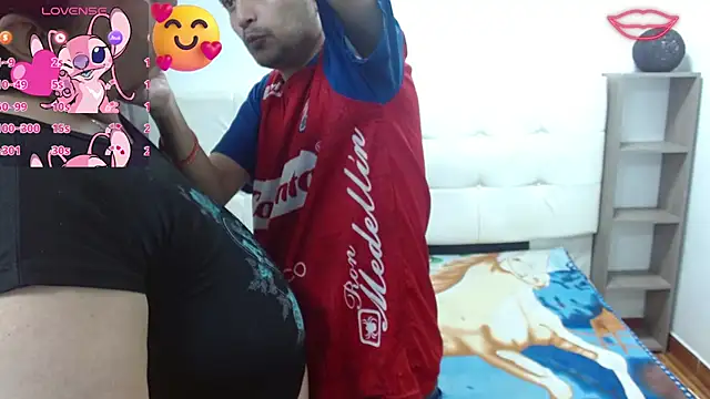 Candy and Jh0n online show from November 5, 2025, 4:01 am