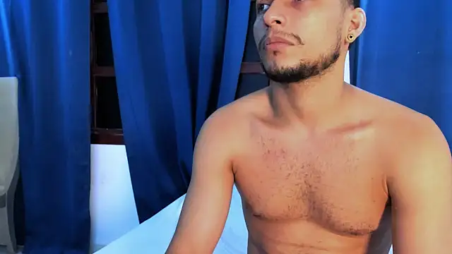 Fernanda brown18 online show from November 30, 2025, 8:46 pm