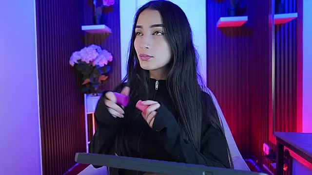 CattleyaScaly online show from October 21, 2025, 7:14 pm