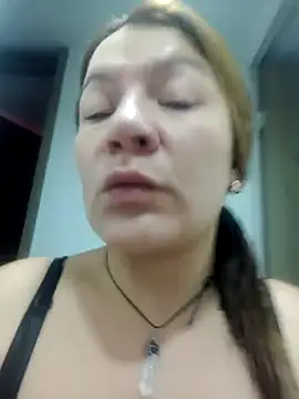 Skylar-Vox- online show from March 1, 2025, 10:10 pm