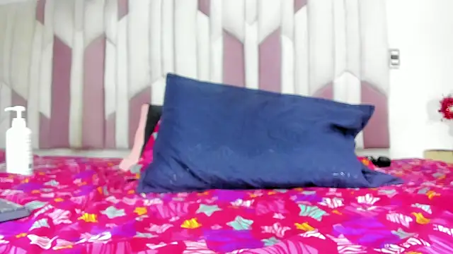 mia stanfort online show from March 12, 2025, 10:17 pm