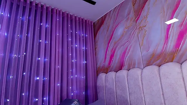 mia stanfort online show from February 28, 2026, 7:15 pm