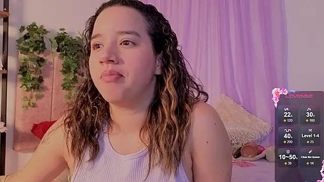 emilyrouxe online show from March 23, 2026, 4:33 pm