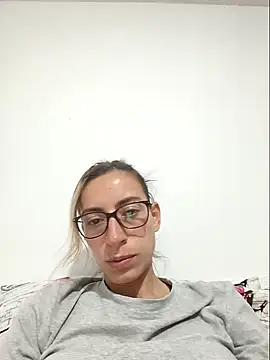 Snapshot of Melinaa-sex chatting on December 31, 2024, 6:57 pm Melinaa-sex online show from December 31, 2024, 6:57 pm