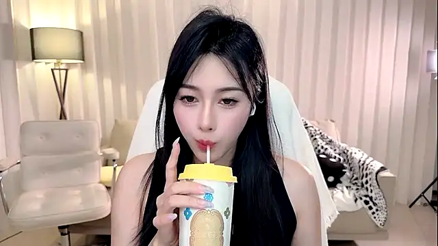 K-moumou online show from September 26, 2025, 3:27 pm