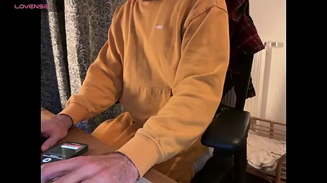 FrenchCamDog online show from January 9, 2025, 11:24 pm