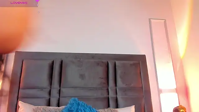 EmmaBecket2 online show from February 20, 2025, 5:01 am