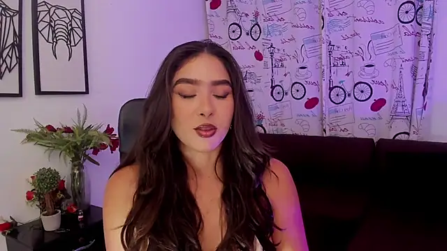 Danielacossio online show from November 5, 2025, 3:50 am