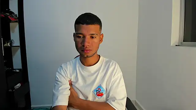 Snapshot of Camilo_Marin chatting on January 8, 2025, 7:45 am Camilo Marin online show from January 8, 2025, 7:45 am