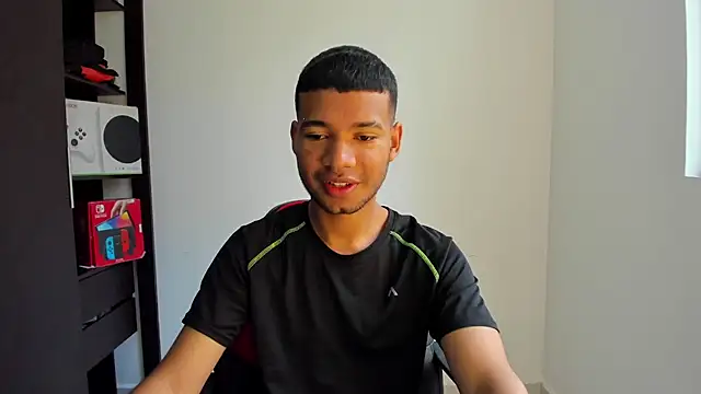 Snapshot of Camilo_Marin chatting on January 10, 2025, 3:27 pm Camilo Marin online show from January 10, 2025, 3:27 pm