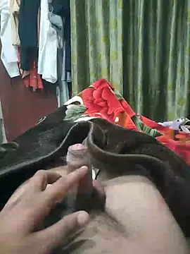 Snapshot of auntykichut6969 chatting on April 8, 2026, 8:25 am auntykichut6969 online show from April 8, 2026, 8:25 am