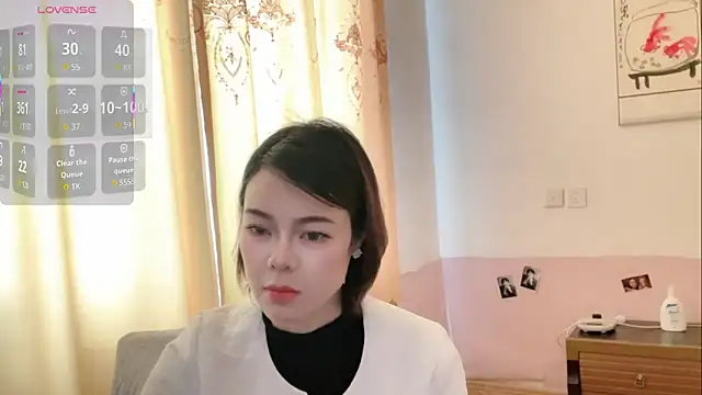 Linda-LL online show from March 27, 2026, 4:40 am