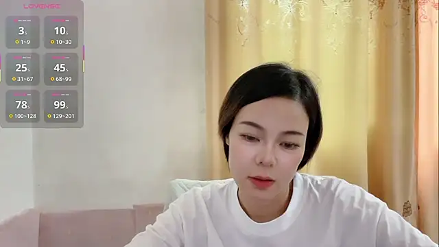 Linda-LL online show from June 4, 2026, 10:21 am