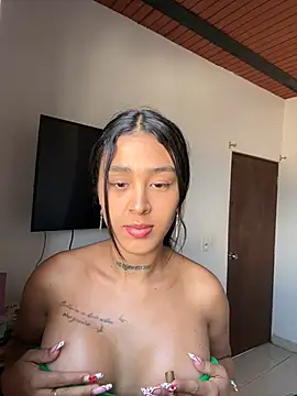 Snapshot of paisitahot1975 chatting on January 21, 2025, 4:27 pm paisitahot1975 online show from January 21, 2025, 4:27 pm