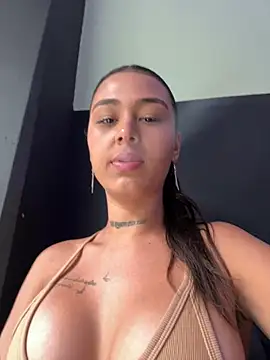 Snapshot of paisitahot1975 chatting on February 10, 2025, 9:36 pm paisitahot1975 online show from February 10, 2025, 9:36 pm