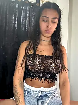 Snapshot of paisitahot1975 chatting on September 18, 2025, 2:30 pm paisitahot1975 online show from September 18, 2025, 2:30 pm