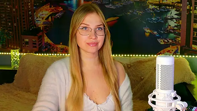 Snapshot of pusyavykusya chatting on December 12, 2024, 1:39 pm pusyavykusya online show from December 12, 2024, 1:39 pm