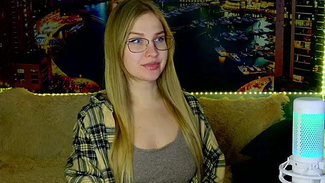 Snapshot of pusyavykusya chatting on December 19, 2024, 11:29 am pusyavykusya online show from December 19, 2024, 11:29 am