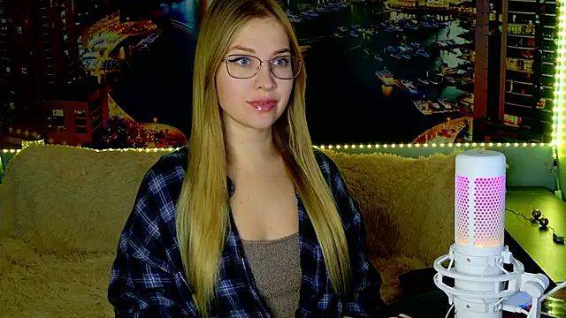 Snapshot of pusyavykusya chatting on December 20, 2024, 11:32 am pusyavykusya online show from December 20, 2024, 11:32 am