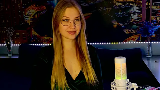 Snapshot of pusyavykusya chatting on January 6, 2025, 10:57 am pusyavykusya online show from January 6, 2025, 10:57 am