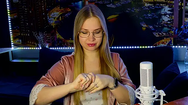 Snapshot of pusyavykusya chatting on February 17, 2025, 8:26 pm pusyavykusya online show from February 17, 2025, 8:26 pm