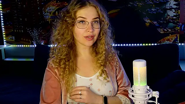 Snapshot of pusyavykusya chatting on February 20, 2025, 7:41 pm pusyavykusya online show from February 20, 2025, 7:41 pm