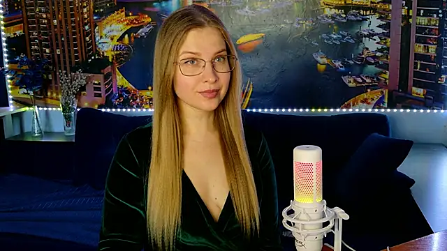 Snapshot of pusyavykusya chatting on March 21, 2025, 11:33 am pusyavykusya online show from March 21, 2025, 11:33 am