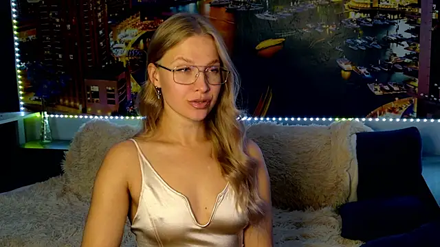 Snapshot of pusyavykusya chatting on October 1, 2025, 10:21 am pusyavykusya online show from October 1, 2025, 10:21 am