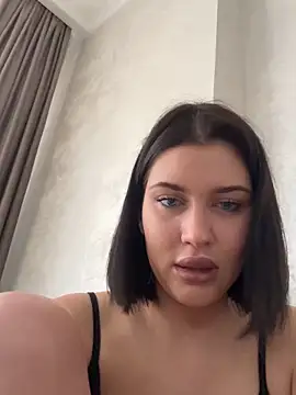 KikiWatson online show from February 11, 2026, 10:20 am