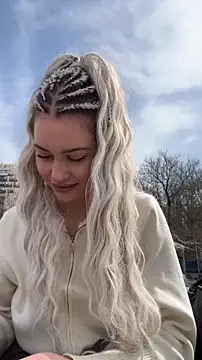 KikiWatson online show from March 19, 2026, 8:07 am