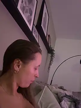 Millie-Miles online show from March 5, 2025, 12:49 am