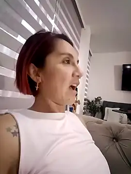 your red rose  online show from December 26, 2024, 10:52 pm