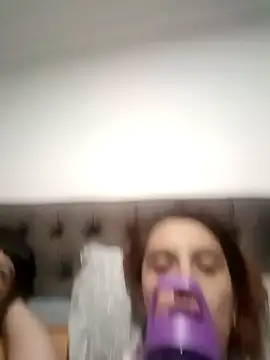 your red rose  online show from January 25, 2025, 2:37 am