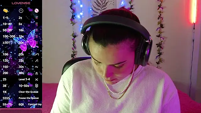 Nika 1  online show from February 6, 2025, 8:34 pm