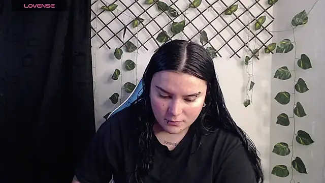 Nika 1  online show from June 5, 2026, 1:01 am