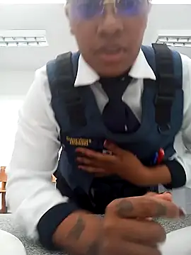 Cinnamon-Skin online show from December 24, 2024, 7:44 pm