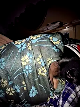 menakshiiikaur online show from December 9, 2024, 5:52 pm