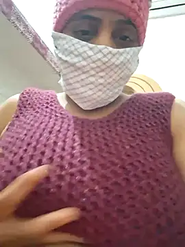 menakshiiikaur online show from January 31, 2025, 6:14 pm