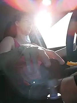 Snapshot of uber_babe chatting on March 8, 2025, 9:06 am uber babe online show from March 8, 2025, 9:06 am