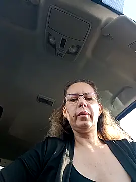 Snapshot of uber_babe chatting on February 9, 2026, 10:52 am uber babe online show from February 9, 2026, 10:52 am