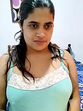 chanu174174 online show from November 13, 2025, 3:38 am